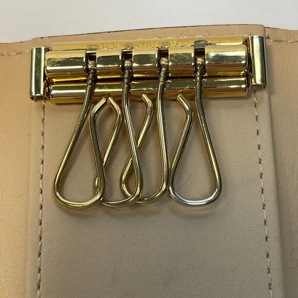 Louis Vuitton Louis Vuitton Dune Monogram Vernis 4 Key Holder - Preowned - Picture 7 of 10